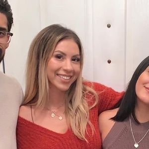 Meet your Posher, Pamela